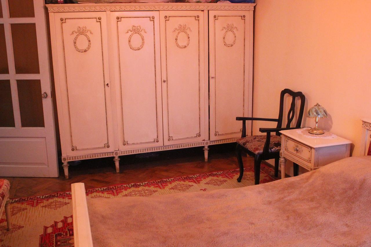 Homestay On Akademika Sakharova Sukhumi Exterior foto